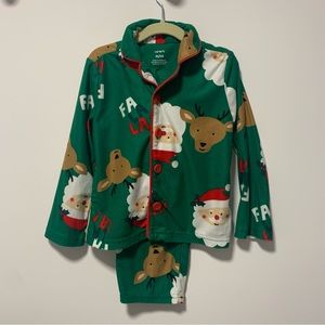 3/$20 carters christmas pyjamas size 4